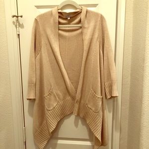 Gap sweater wrap
